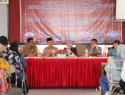 Pj.Bupati Pulang Pisau Mengunjungi Pengelolaan UMKM Industri Kerajinan Rotan Di Kecamatan Gatak