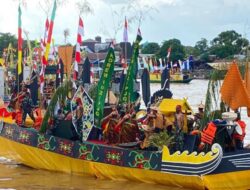 Korem 102/Pjg Raih Juara Favorit Kapal Hias FIMB