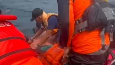 Gerak Cepat! BPBD Banggai Laut Evakuasi Korban Perahu Wisatawan yang Terbalik