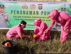 Hijaukan Lingkungan, Pengurus Cabang Bhayangkari Pulang Pisau Ikut Aksi Tanam Pohon