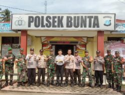 Sinergitas TNI-Polri Terlihat! Danramil Luwuk Banggai Bawakan Tumpeng HUT Bhayangkara Ke-78 di Polsek Bunta