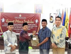 Bawaslu Hadiri Perhitungan Suara Ulang Desa Tata Kalau di  Kantor KPU