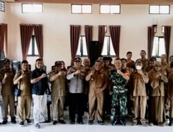 Danramil , Camat dan Kapolsek  Rakor Bersama Kades Peling Tengah. 