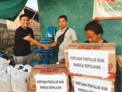 Himpunan Penyalur Ikan Bangkep Serahkan Bantuan Untuk Pengungsi Banjir Gorontalo.