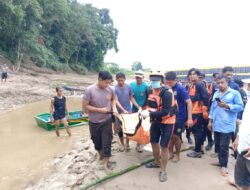 Setelah 18 Jam Pencarian, Tim SAR Gabungan Temukan Korban Tenggelam di Sungai Barito.