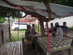 Terlihat Kompak, TNI-Polri Gelar Jumat Curhat Bersama Warga Nambo Banggai