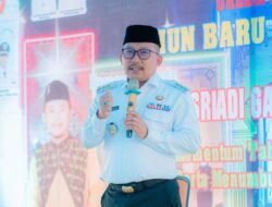 Bupati Banggai Salurkan Bantuan Rp.100 Juta Untuk Pembangunan Masjid Darul Taqwa Desa Tohiti Sari