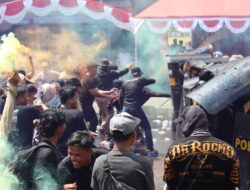 Brimob Kalteng dan Polres Kotim Gelar Latihan Sispamkota Persiapan Pengamanan Pilkada 2024.