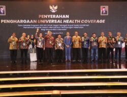 Pemkab Banggai Kembali Raih UHC Award 2024