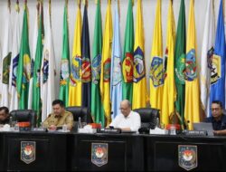 Plt. Sekjen Kemendagri Minta Pemda Perhatikan Kenaikan Harga Jelang HUT ke-79 Kemerdekaan RI