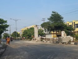 Pasca Gerbang Kota Roboh, Angkutan Berat Semakin Leluasa