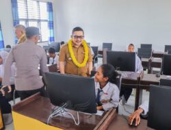 Tingkatkan Kualitas Pendidikan, Bupati Banggai Resmikan Gedung Laboratorium di SMP Negeri 1 Bualemo
