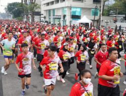 Keseruan Matra Fair Hari Kedua : Kasad Ikuti Panglima TNI Fun Run Hingga Swafoto Bareng Masyarakat
