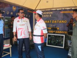 Tinjau Stand Pameran TNI AU Fair, Pangkoops Udara I Dampingi Kasau Lakukan Ini