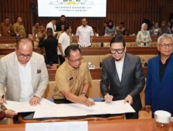 Komisi II DPR RI, Komite I DPD RI, dan Pemerintah Setuju 79 RUU Kabupaten/Kota Dibawa ke Sidang Paripurna