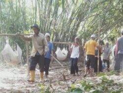 Masyarakat Kampung Ciheulang Giat Kerja Bakti  Pembangunan Saluran Air