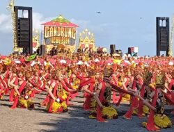 Sukses Digelar, Gandrung Sewu “Payung Agung” The Diversity of Culture Pukau Ribuan Penonton