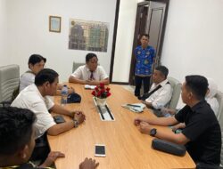 Aksi Korban EDC CASH, Ditengah Tuntutan Kesejahteraan Hakim di PN Bekasi