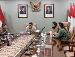 Sekretaris Kabinet Berikan Arahan untuk Tingkatkan Layanan dan Inovasi kepada Presiden Prabowo dan Wakil Presiden Gibran