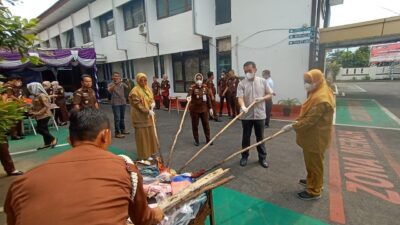 Kejari Kota Pangkalpinang Melakukan Pemusnahan Barang Bukti Perkara Tindak Pidana Umum