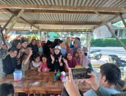 Warung Bakso Cik Malot Gadung Mendadak Ramai, Mak-mak Antusias Berkumpul