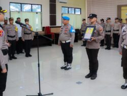 Kapolres Pimpin Upacara PTDH Satu Anggota Polres Banggai