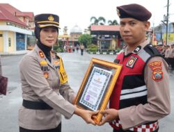 Gelar Upacara Kenaikan Pangkat Pengabdian, Polresta Deli Serdang Berikan Penghargaan Personel Berprestasi