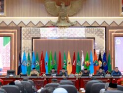 Umumkan Usulan Pengangkatan dan Pemberhentian Gubernur dan Wagub, DPRD Sumbar Paripurna