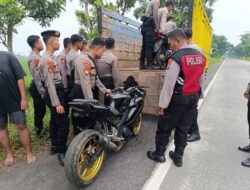 Bubarkan Aksi Balap Liar di JLS, Polres Lumajang Amankan Puluhan Motor