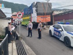 Polisi Tertibkan Truk Melebihi Kapasitas di Luwuk, Saat Operasi Keselamatan Tinombala