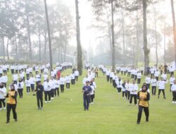 Kepala Daerah Antusias Ikuti Senam Pagi pada Hari Kedua Retreat Pembekalan di Magelang