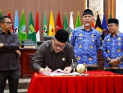 Sidang Paripurna, DPRD Sumbar Penetapan Ranperda Rencana Tata Ruang Tata Wilayah Sumbar Tahun 2025-2045