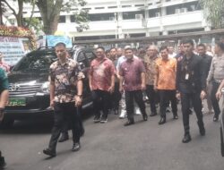 Gubernur Sulawesi Utara Yulius Komaling Ngopi Bareng ASN, Bangun Keakraban di Hari Kedua Kepemimpinan