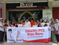 Bertajuk “Dibeliin PKS Baju Baru”, Muh Haris dan Ida Nurul Farida Berbagi Kebahagiaan Dengan Anak Yatim