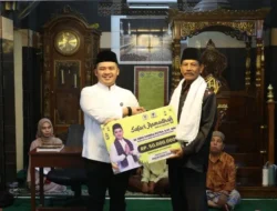 Safari Ramadan Perdana, M Iqra Chisa Sambangi Masjid Nurul Huda