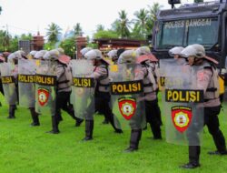Polres Banggai Gelar Latihan Pengendalian Massa Jelang PSU