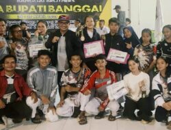 Ketua KONI Bangkep Beri Bonus Santunan Kepada Peraih Medali di Kejuaran Antar DOJO Banggai Bersaudara