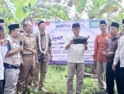 Peletakan Batu Pertama Pembangunan Masjid Abu Jamil Di Desa Plumbon, Muh Haris Lakukan Ini?