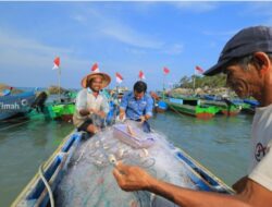 Kerja Tenang, Nelayan Terlindungi : PT Timah Fasilitasi Ribuan Nelayan Jadi Peserta BPJS Ketenagakerjaan