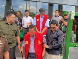 Tiga Tersangka Dugaan Korupsi Penerbitan SK Bupati Barut Tentang Izin Pertambangan diserahkan Ke Penuntut Umum.