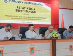 Raker Bersama Pimpinan OPD, Bupati Amirudin : Yang Tidak Masuk Selama Setahun Saya Minta Untuk Diberhentikan