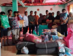 Kehilangan Semua, DPRD Sumbar Bantu Sepatu, Pakaian, dan Dana Tunai