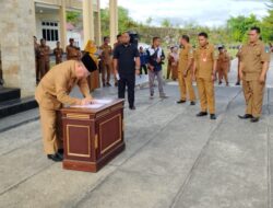 Bupati Bangkep Serahkan SK P3K, Maryam Ibaad :  17 Nama Masih Dipending Karena Menjalani Periksaan di Polres Bangkep