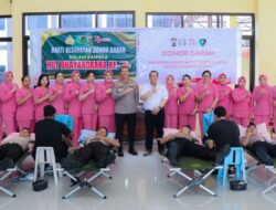 Polres Banggai Gelar Donor Darah Hari Bhayangkara, Bhayangkari dan Brimob Turut Partisipasi