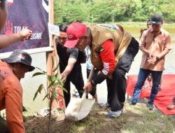 Semarak Hari Bhayangkara, Kapolda Sulteng Ajak Lestarikan Alam, Tanam 1.000 Pohon dan Tebar 15.000 Ikan