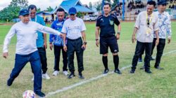 Wakil Bupati Banggai Buka Pertandingan Sepak Bola  PORKAB V