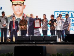 Kapolri Terima Penghargaan dari Organisasi Buruh Dunia atas Dedikasi Lindungi Hak Buruh