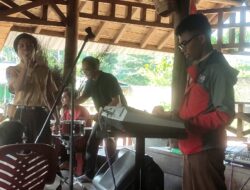 Musik Anak-anak Penyandang Disabilitas, Mengembangkan Motorik Halus