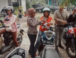 FMPS Sulut Bagikan Bendera Merah Putih, Bangkitkan Semangat Nasionalisme Jelang HUT RI ke-80