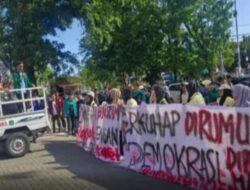 Mahasiswa dan Masyarakat Sumbar Sampaikan Tuntutan dengan Beretika